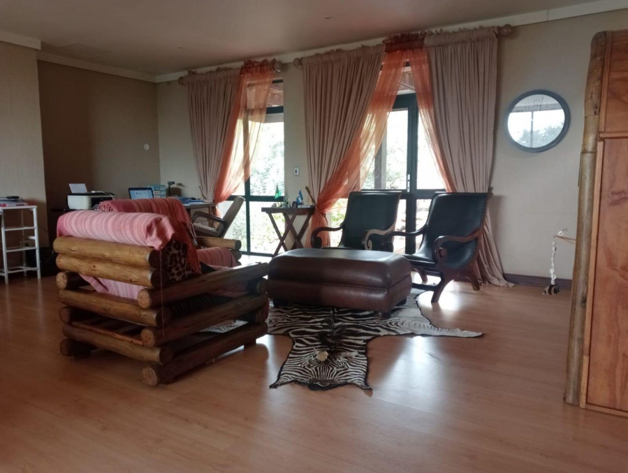 3 Bedroom Property for Sale in Safari Gardens North West